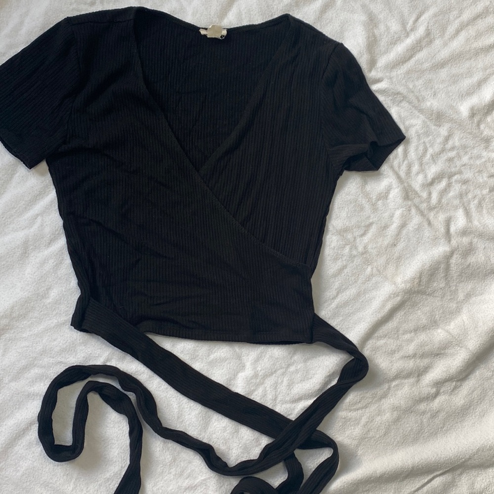 Garage brand cross front wrap tie crop shirt in xs